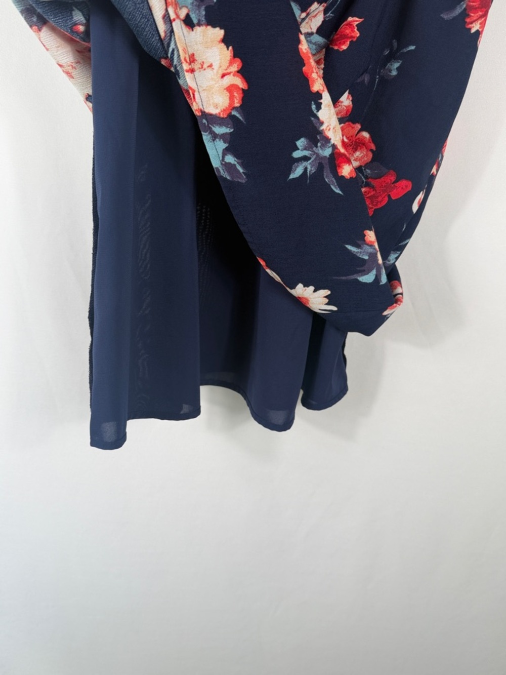 41 Hawthorn Navy Floral Sleeveless Keyhole Cinch Waist‎ Dress. Size S. Lined - Picture 6 of 7